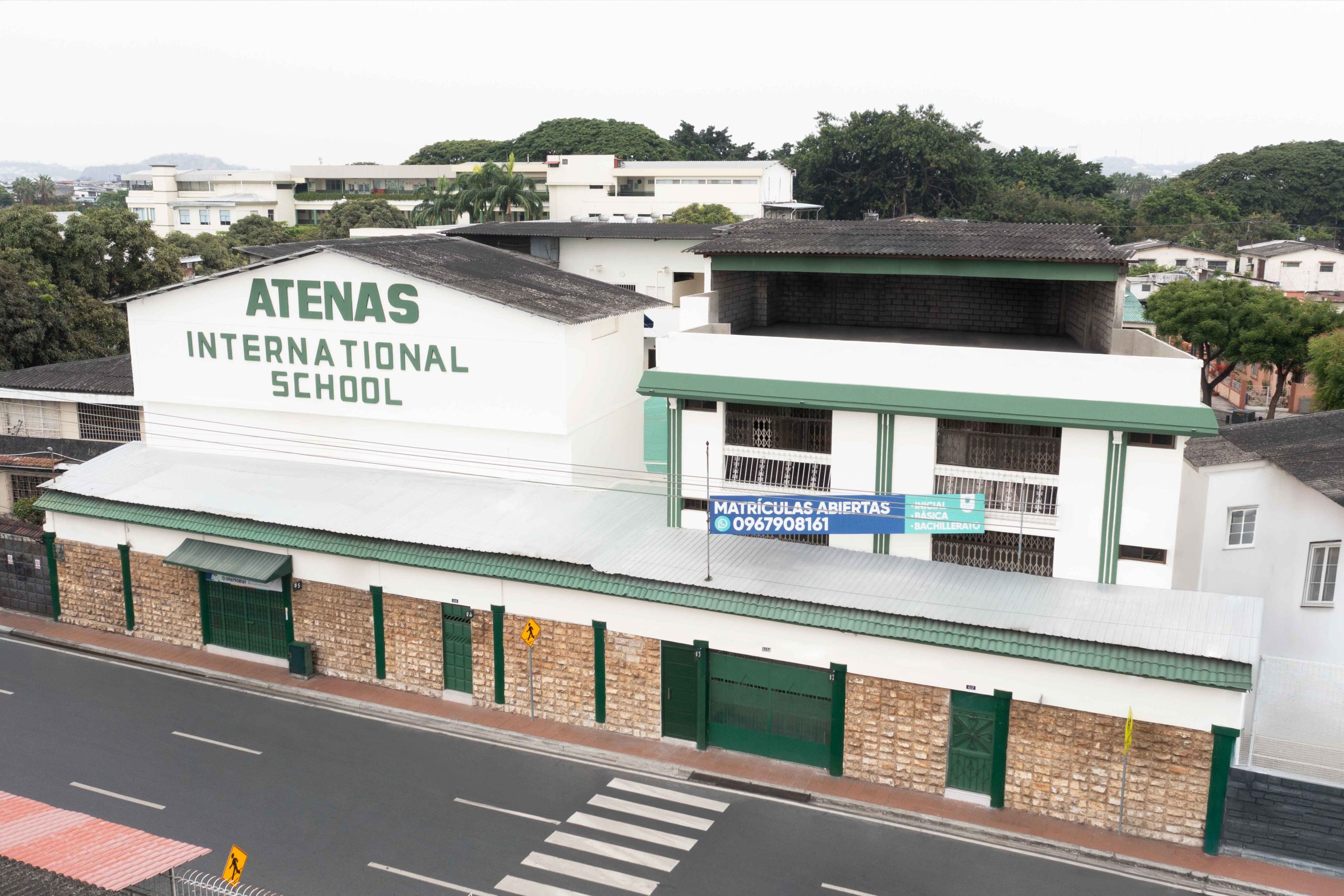 Colegio-Atenas-Internacional_11zon